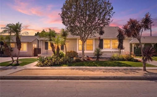 House in Signal Hill, California, United States 1