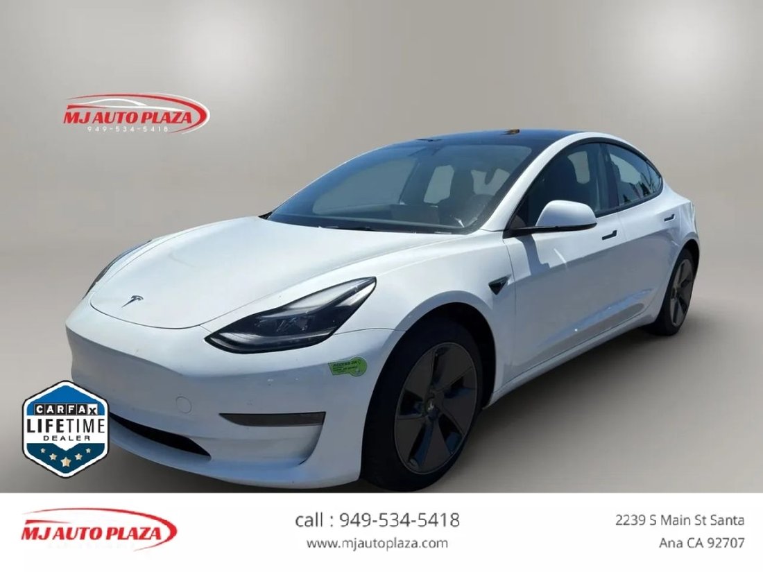Sedan in Santa Ana, CA, United States 1 - 18504462