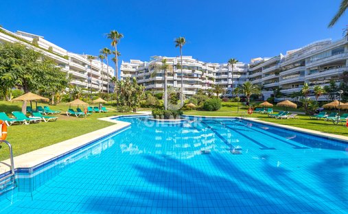 Wohnung in Marbella, Andalusien, Spanien 1