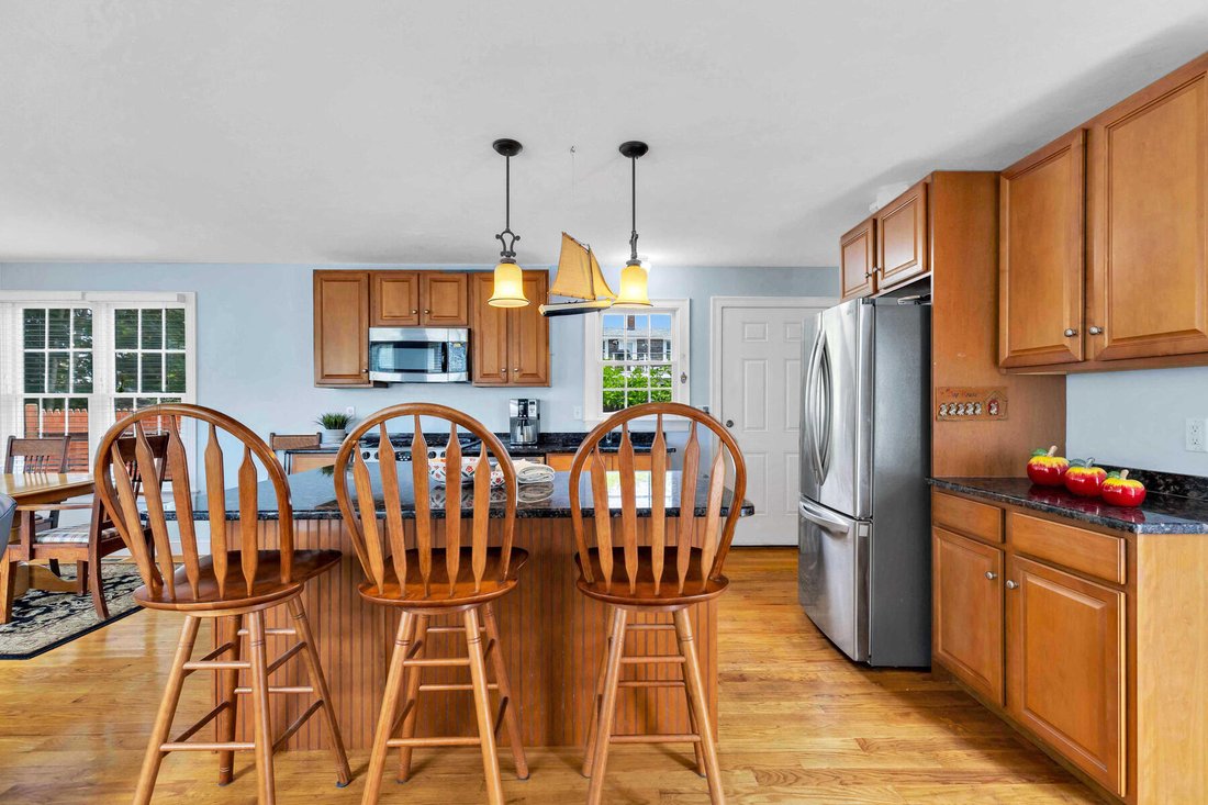 House in Bourne, Massachusetts, United States 4 - 18501326