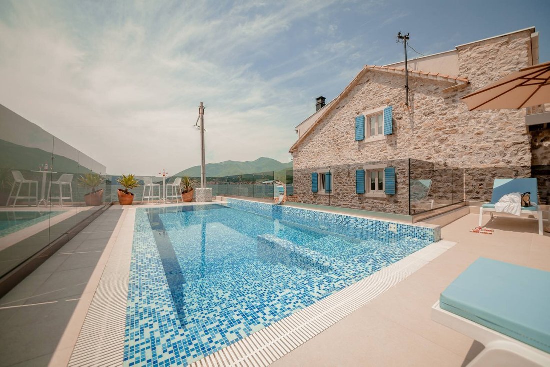 House in Tivat, Tivat Municipality, Montenegro 1 - 18500563