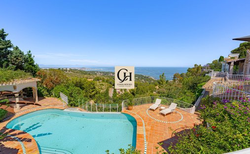 Villa in Denia, Valencian Community, Spain 1