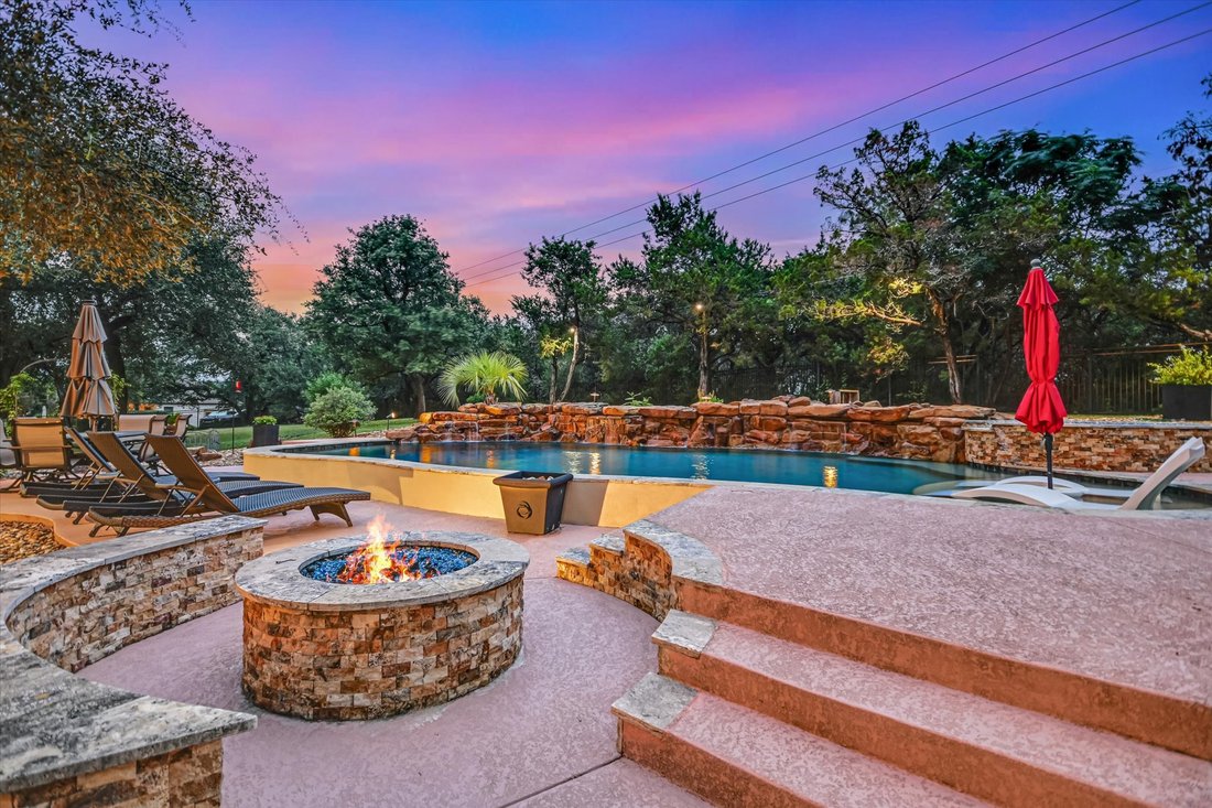 House in Austin, Texas, United States 4 - 18499708