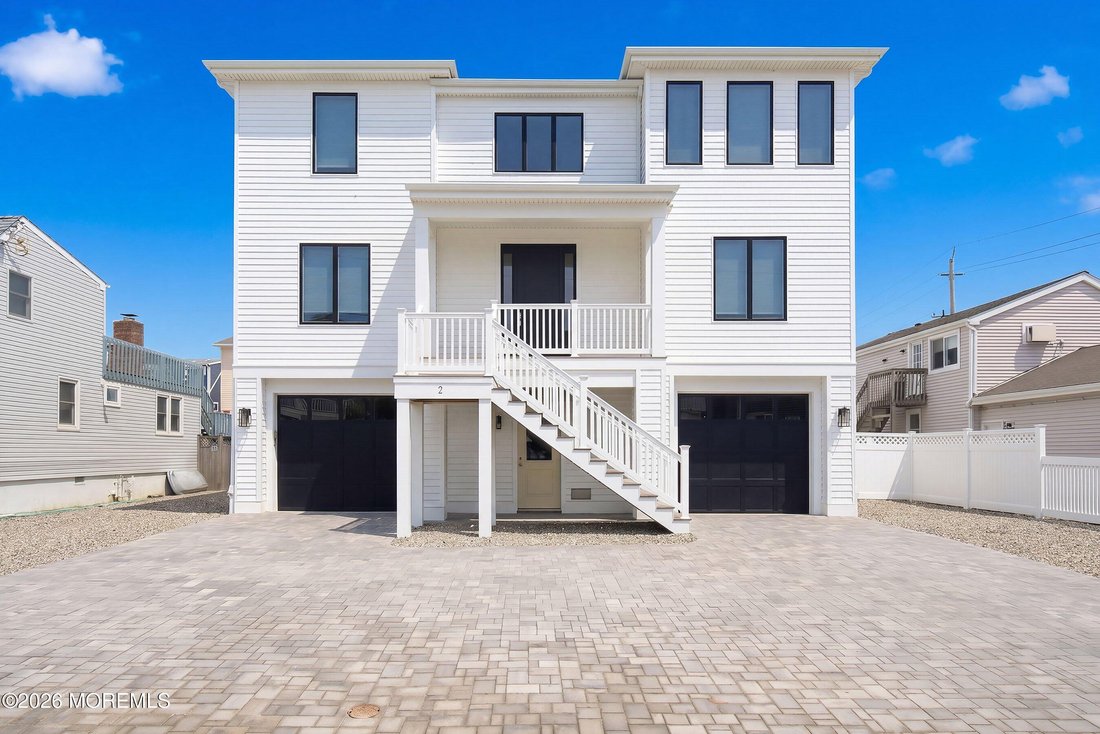 House in Ship Bottom, New Jersey, United States 1 - 18502298