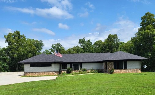House in Decatur, Tennessee, United States 1