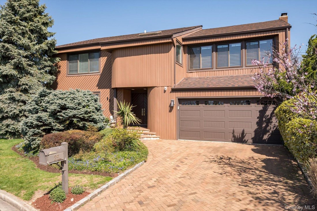 House in Syosset, New York, United States 2 - 18134050