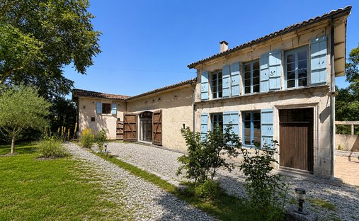 House in Saint Hilaire, Barbezieux-Saint-Hilaire, France 1