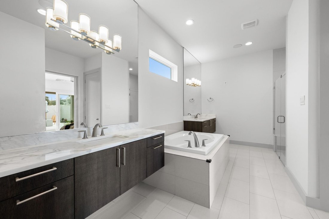 House in Houston, Texas, United States 3 - 18503692