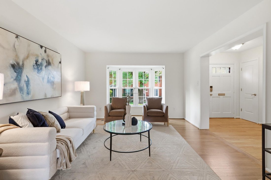 Townhouse in West Springfield, Virginia, United States 5 - 18500436