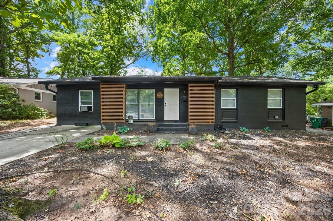 House in Charlotte, North Carolina, United States 3 - 18491790