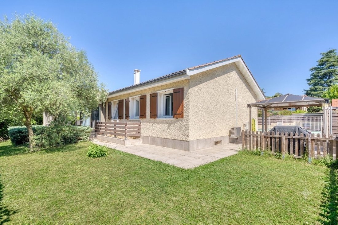 House in Mi Plaine-Manissieux-Village, Saint-Priest, France 5 - 18356489