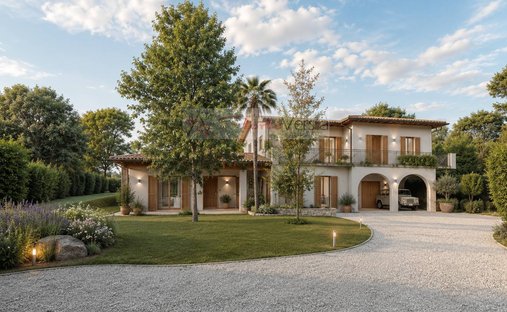 Villa a Focette, Pietrasanta, Italia 1