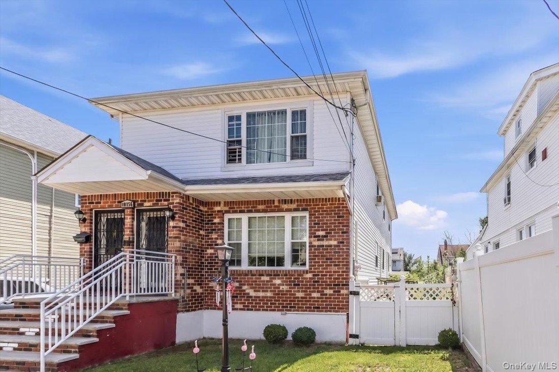 House in New York, New York, United States 2 - 18499393