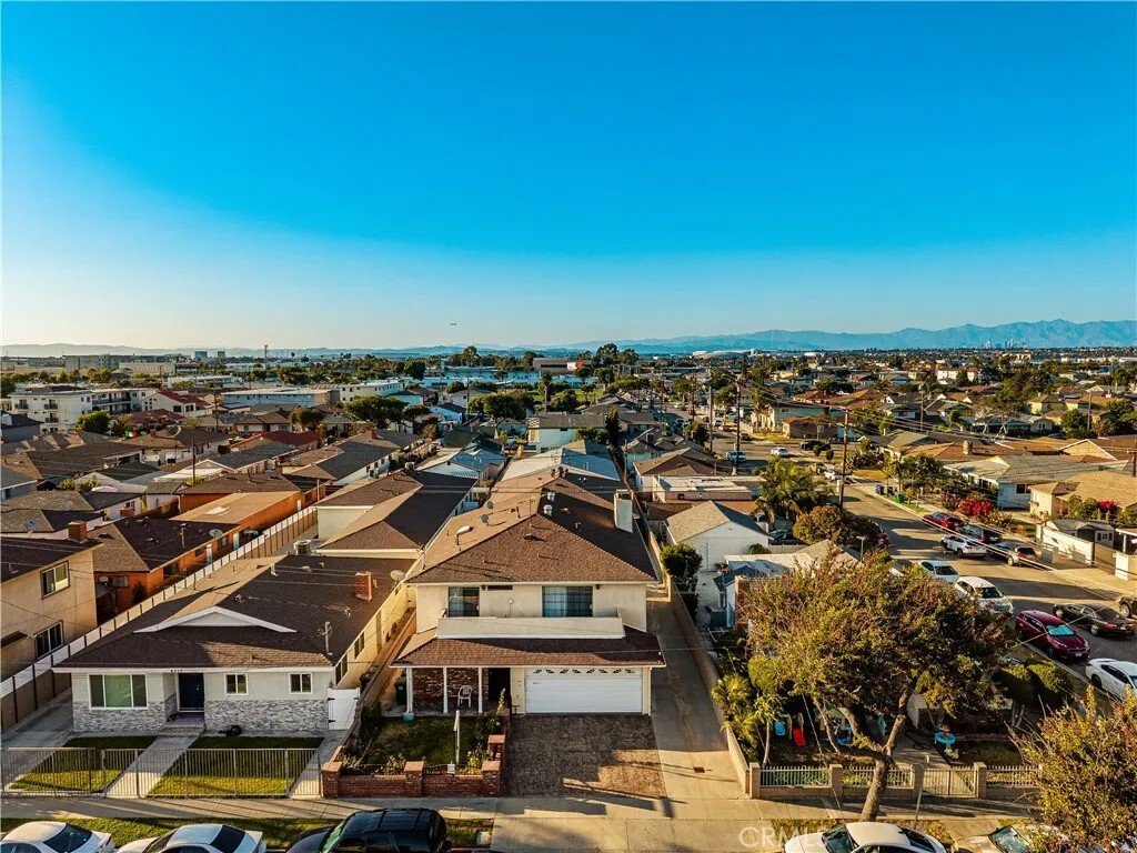 Hawthorne, California, United States 1 - 18499201