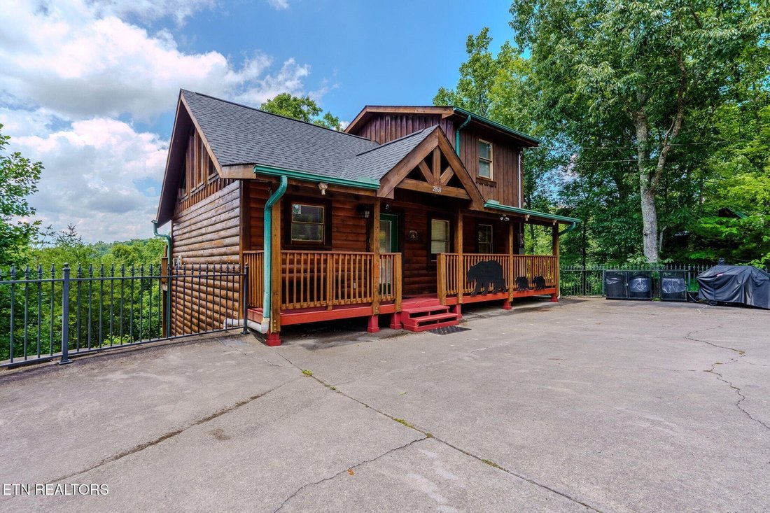 House in Sevierville, Tennessee, United States 3 - 18500535