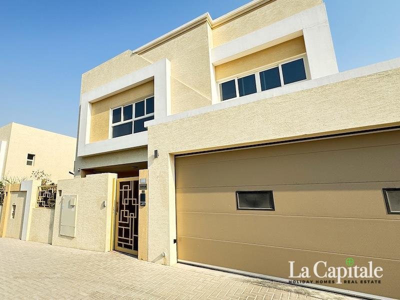 Villa in Al Furjan, Dubai, United Arab Emirates 2 - 18499306