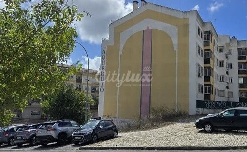 Land in Venteira, Lisbon, Portugal 1