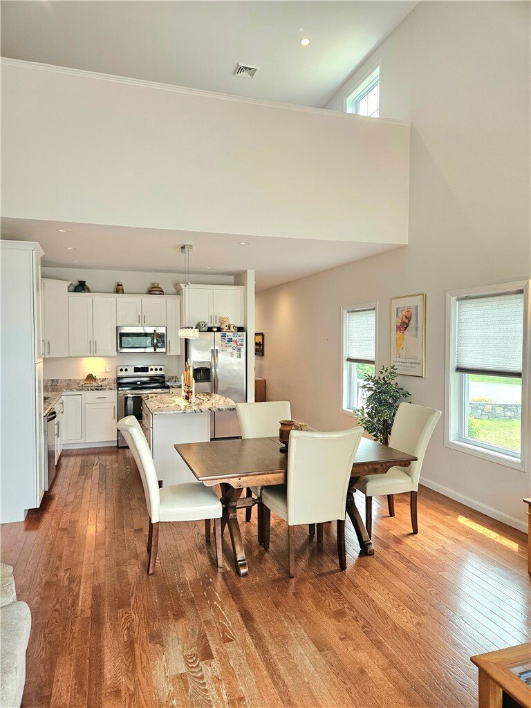 Condo in Cumberland, Rhode Island, United States 1 - 18342218