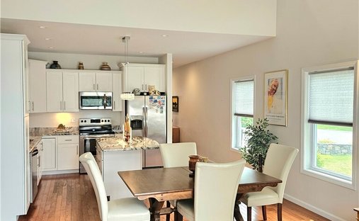 Condo in Cumberland, Rhode Island, United States 1