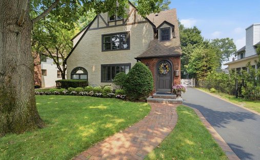 House in Garden City, New York, United States 1