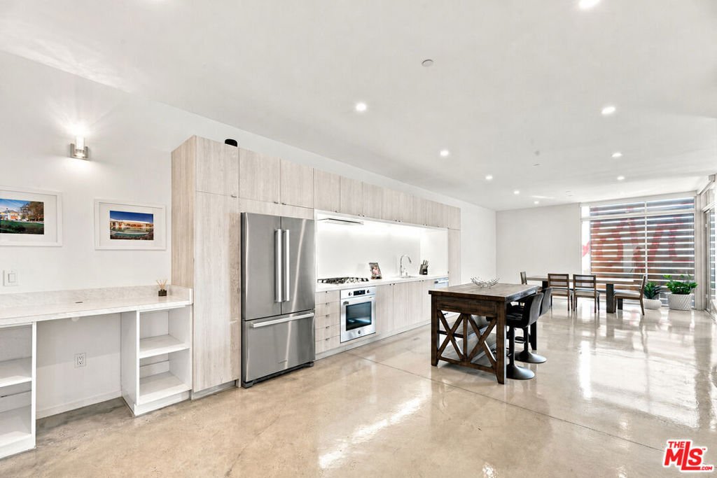 Condo in Los Angeles, California, United States 1 - 18501924