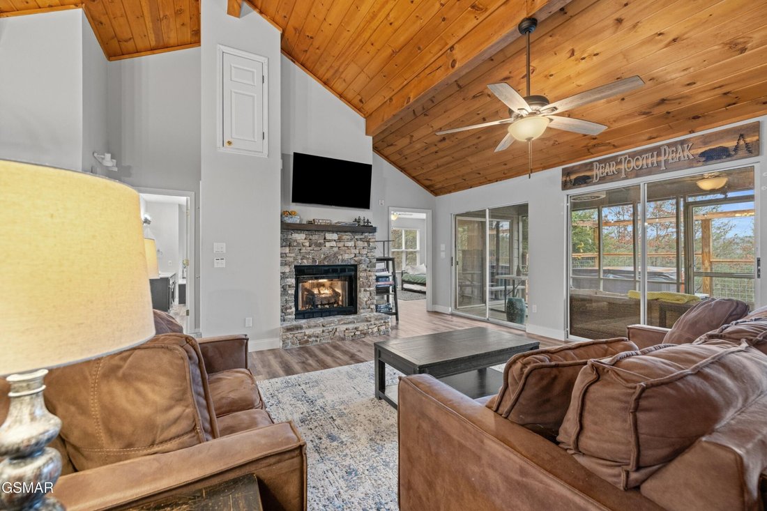 House in Sevierville, Tennessee, United States 5 - 18500499