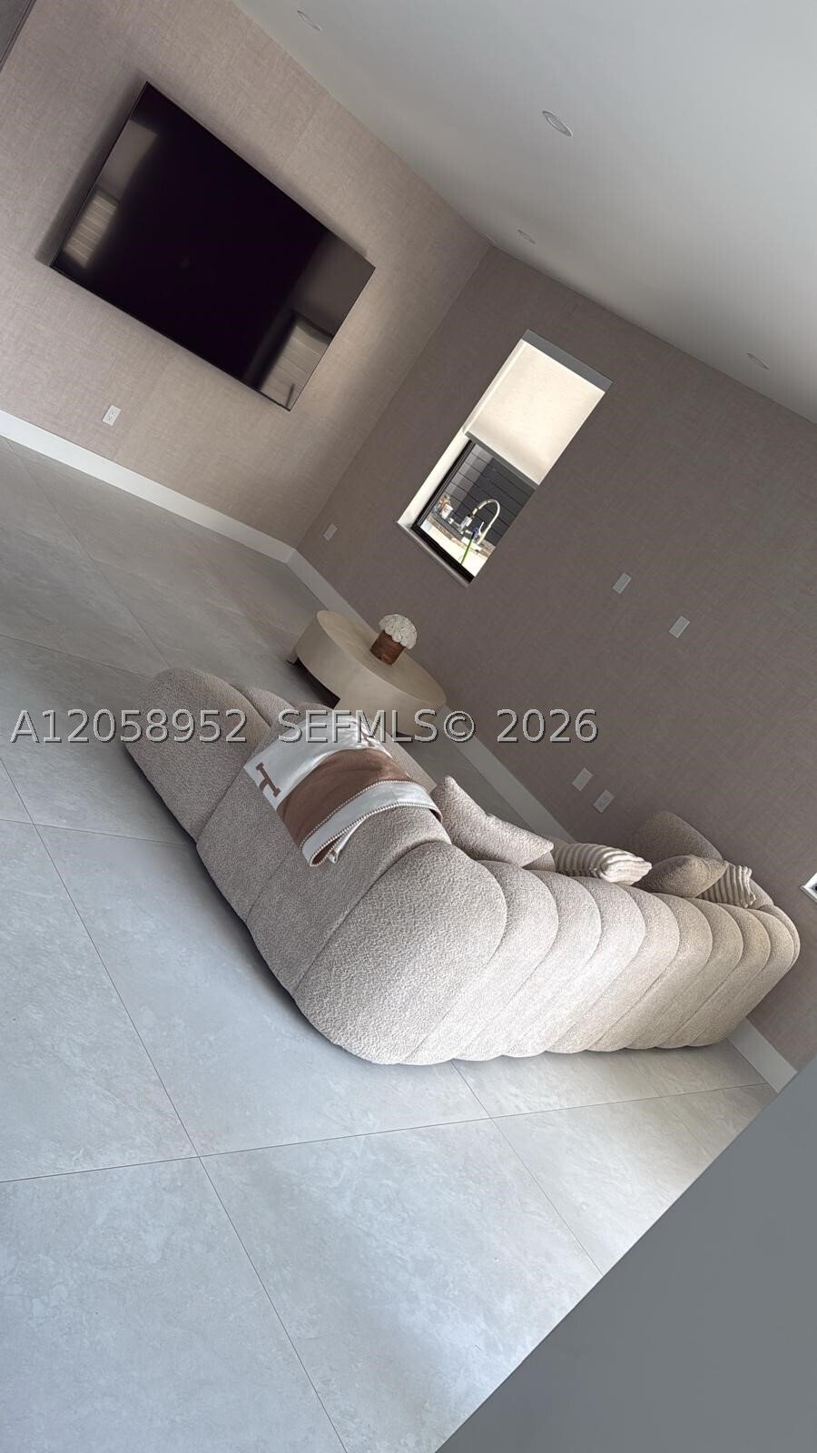 House in West Miami, Florida, United States 2 - 18503058