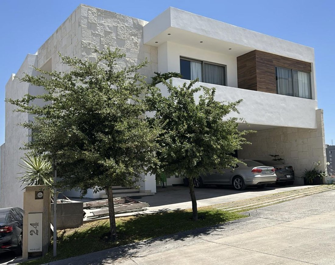 House in San Luis Potosí, San Luis Potosi, Mexico 1 - 18500561