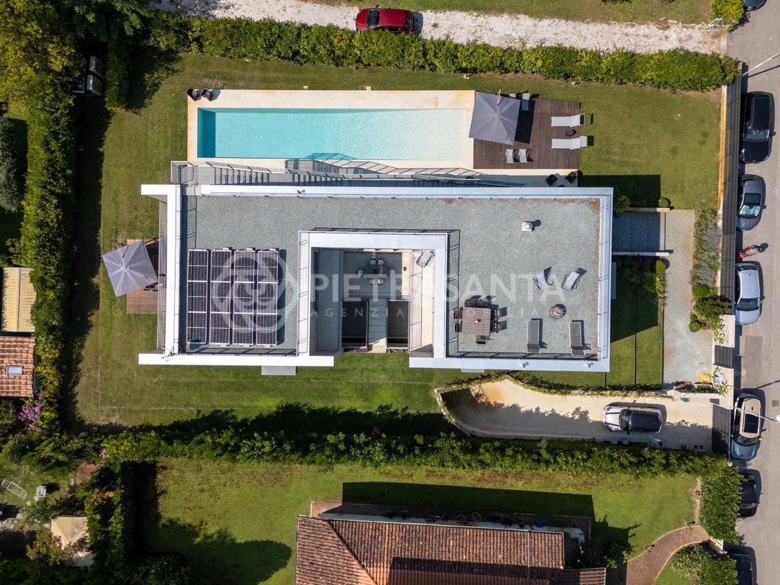 Villa in Tonfano, Pietrasanta, Italy 3 - 18503413