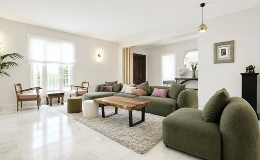 Haus in Cancelada, Estepona, Andalusien 1