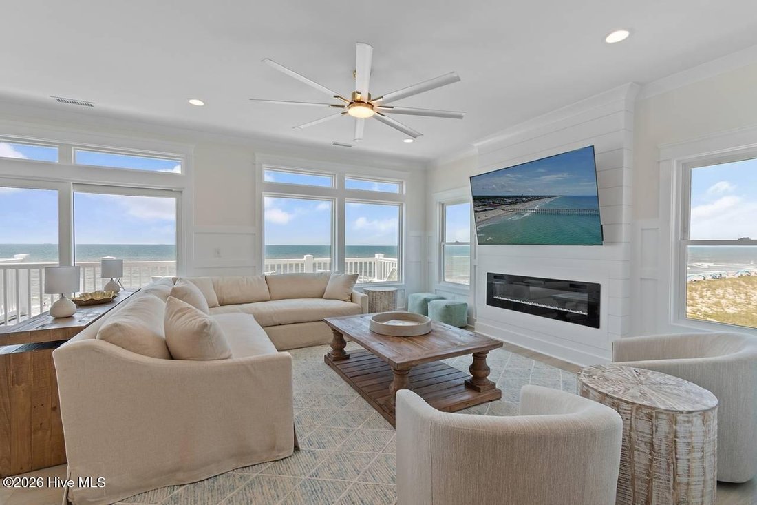 House in Oak Island, North Carolina, United States 4 - 18499650