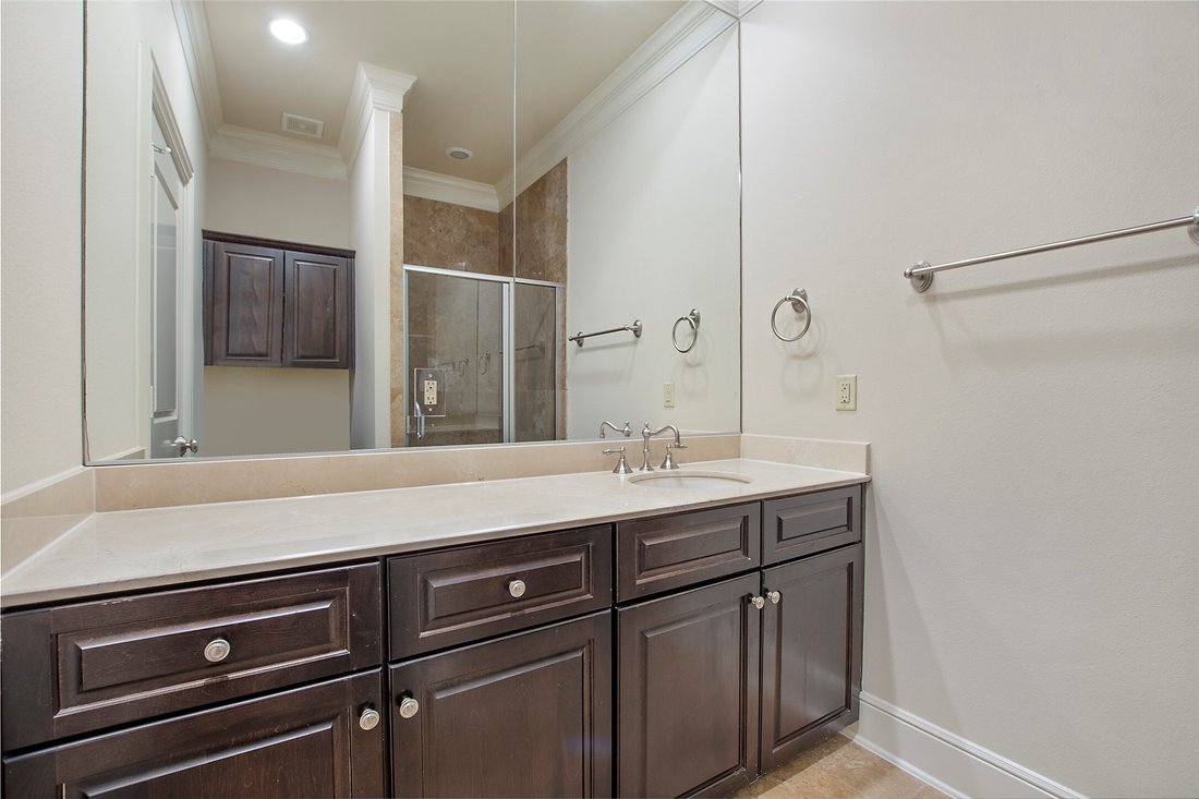 House in Dallas, Texas, United States 5 - 18503968