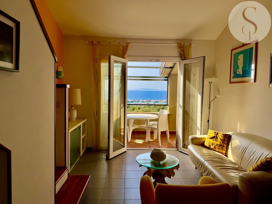 Apartment in Castle of Castiglione, Castiglione della Pescaia, Tuscany 2 - 18501937