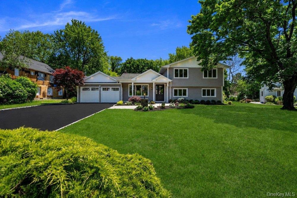 House in Plainview, New York, United States 2 - 18082783