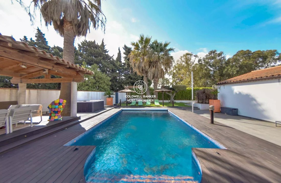 Villa in Saint-Cyprien, Occitania, France 2 - 18328367