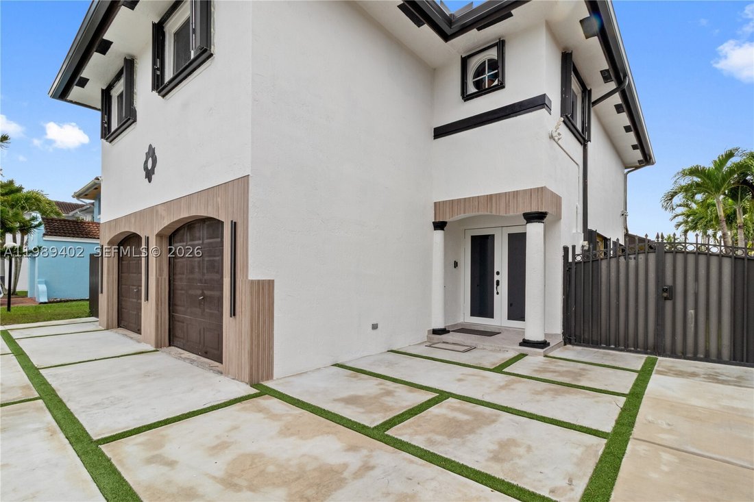 House in Miami, Florida, United States 3 - 17492646