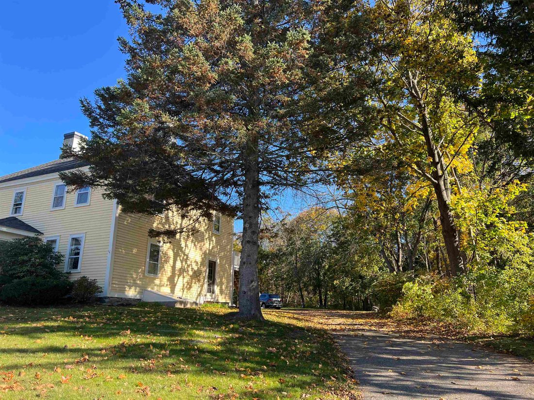 House in Stratham, New Hampshire, United States 2 - 18483359