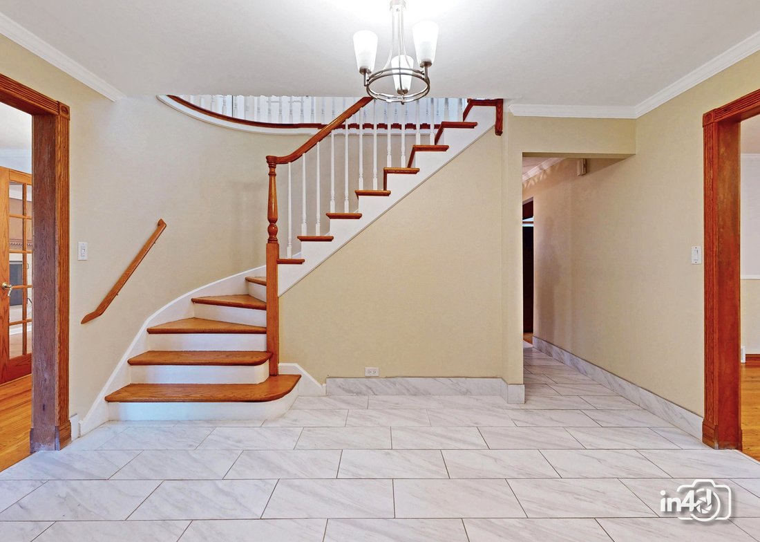 House in Glenview, Illinois, United States 2 - 18502831