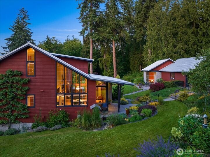 House in Bainbridge Island, Washington, United States 3 - 18505218