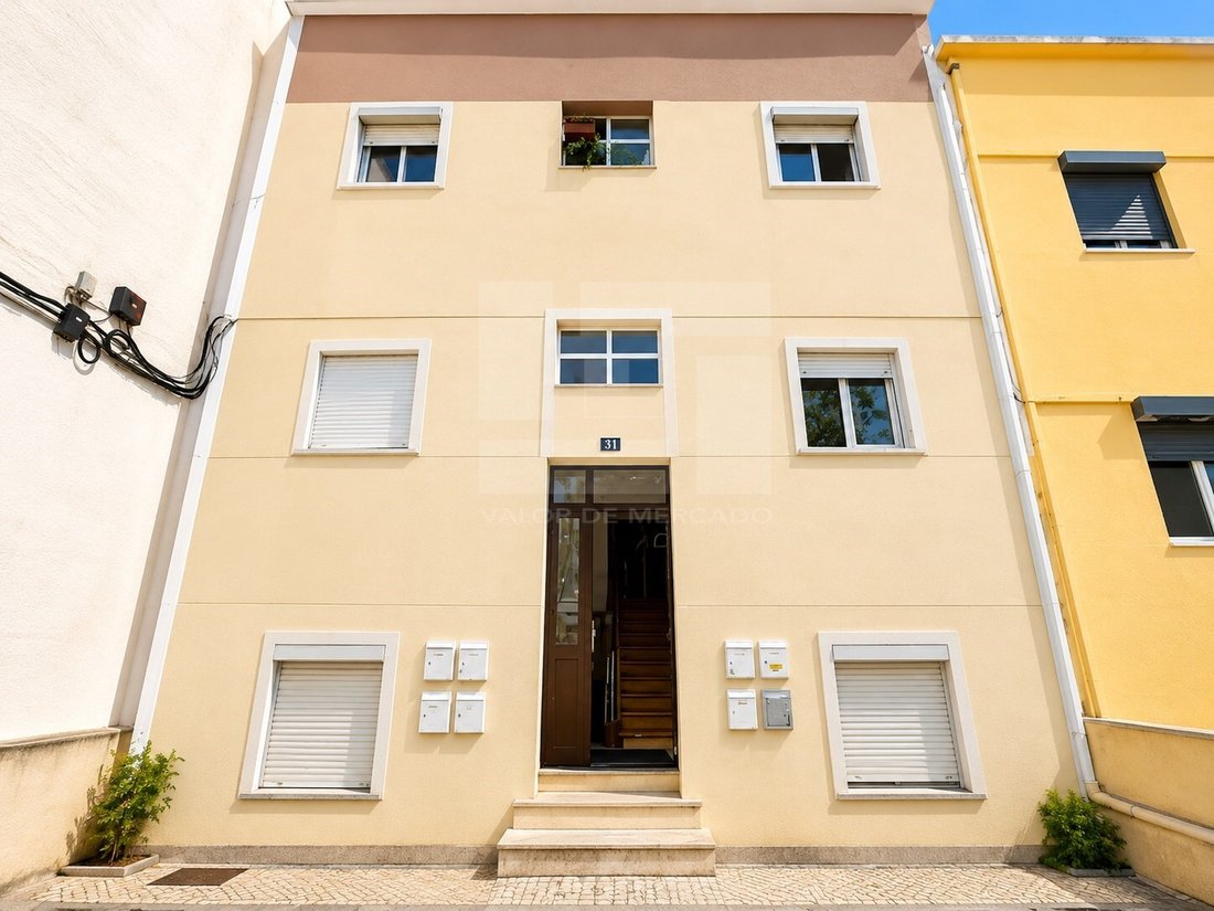 Apartment in Benfica, Lisbon, Portugal 1 - 18500823