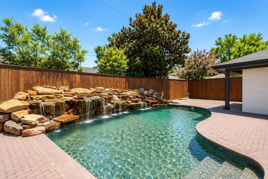 House in Houston, Texas, United States 4 - 18500175