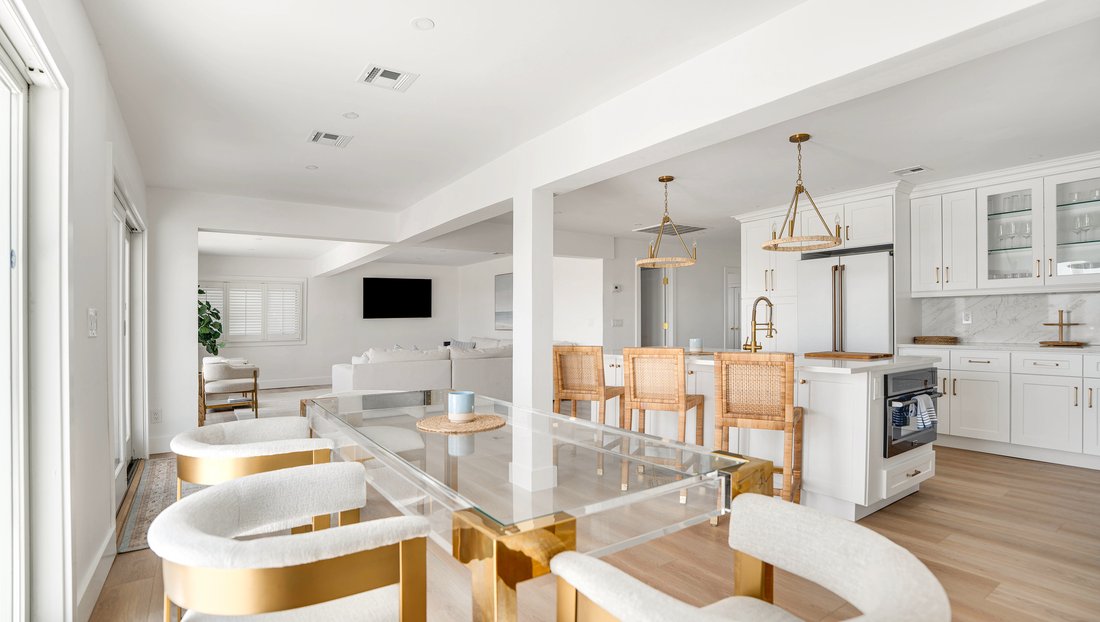 House in Center Moriches, New York, United States 5 - 18396828
