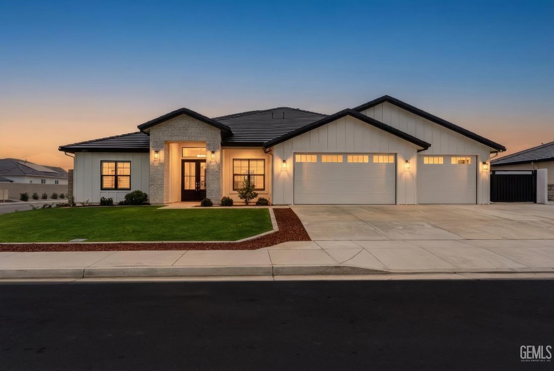 House in Bakersfield, California, United States 1 - 18499755
