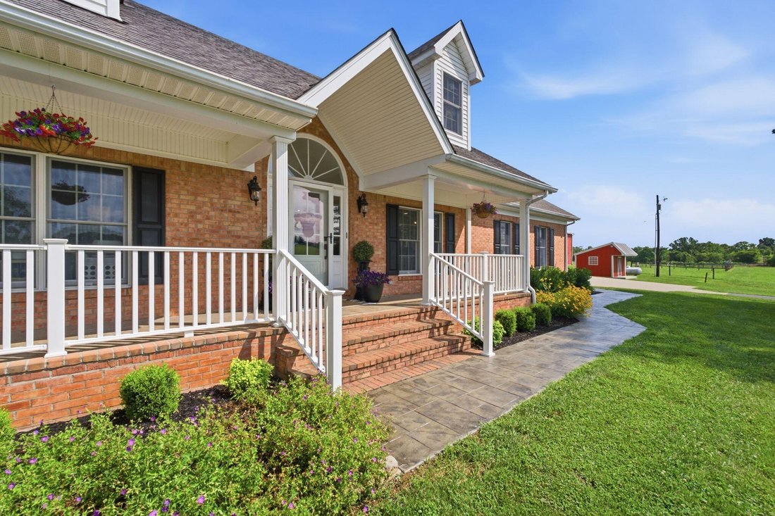 House in Stamping Ground, Kentucky, United States 5 - 18502438