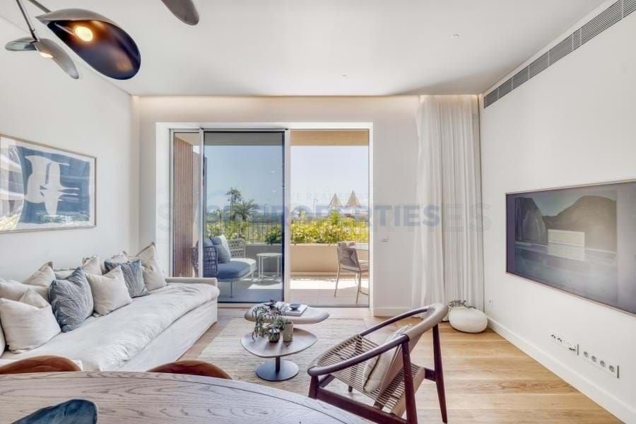 Apartment in Quarteira, Algarve, Portugal 2 - 18438098