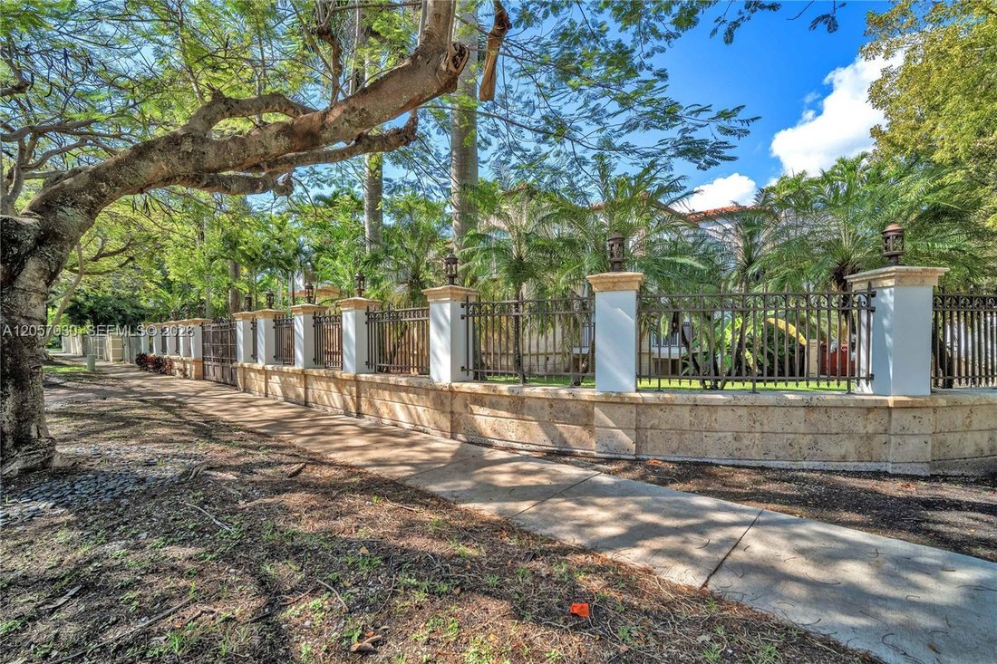 House in Miami, Florida, United States 4 - 18503939
