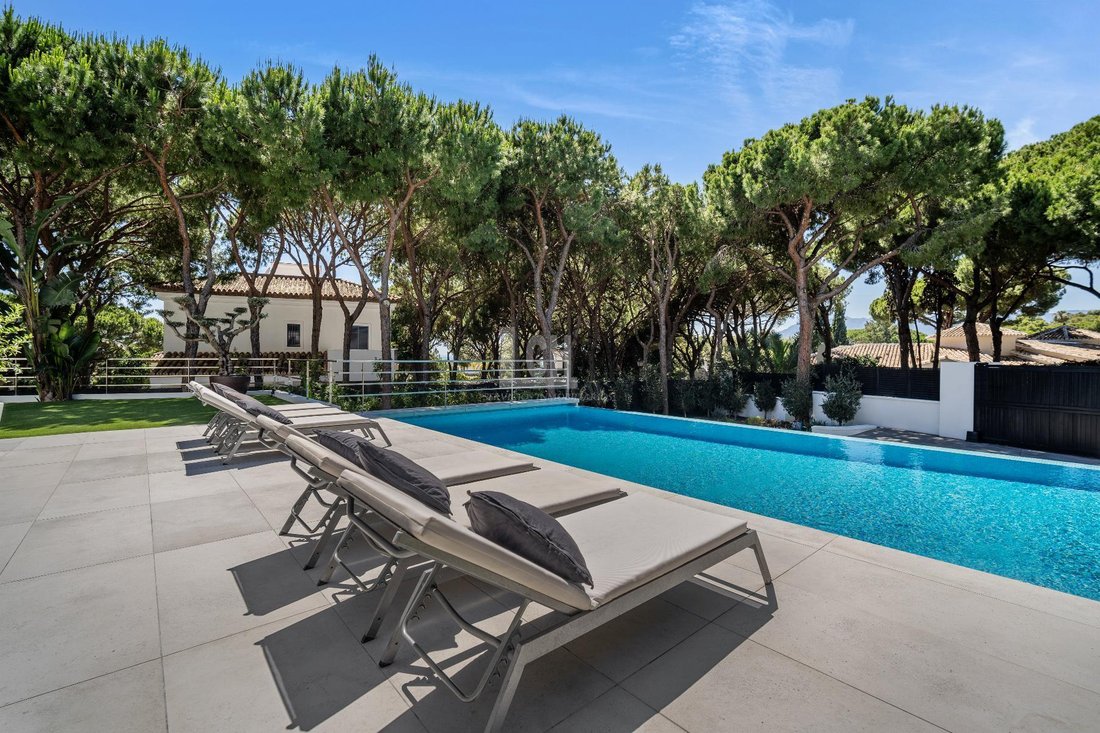 Villa in Elviria-Cabopino, Marbella, Spain 4 - 18502261