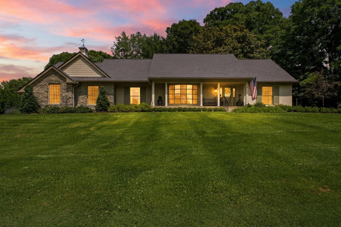 Maison à Watterson Park, Kentucky, États-Unis 3 - 18328722