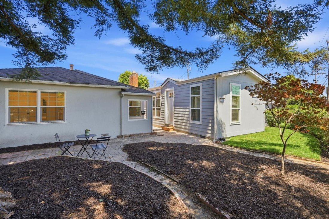 House in Redwood City, California, United States 3 - 18502086