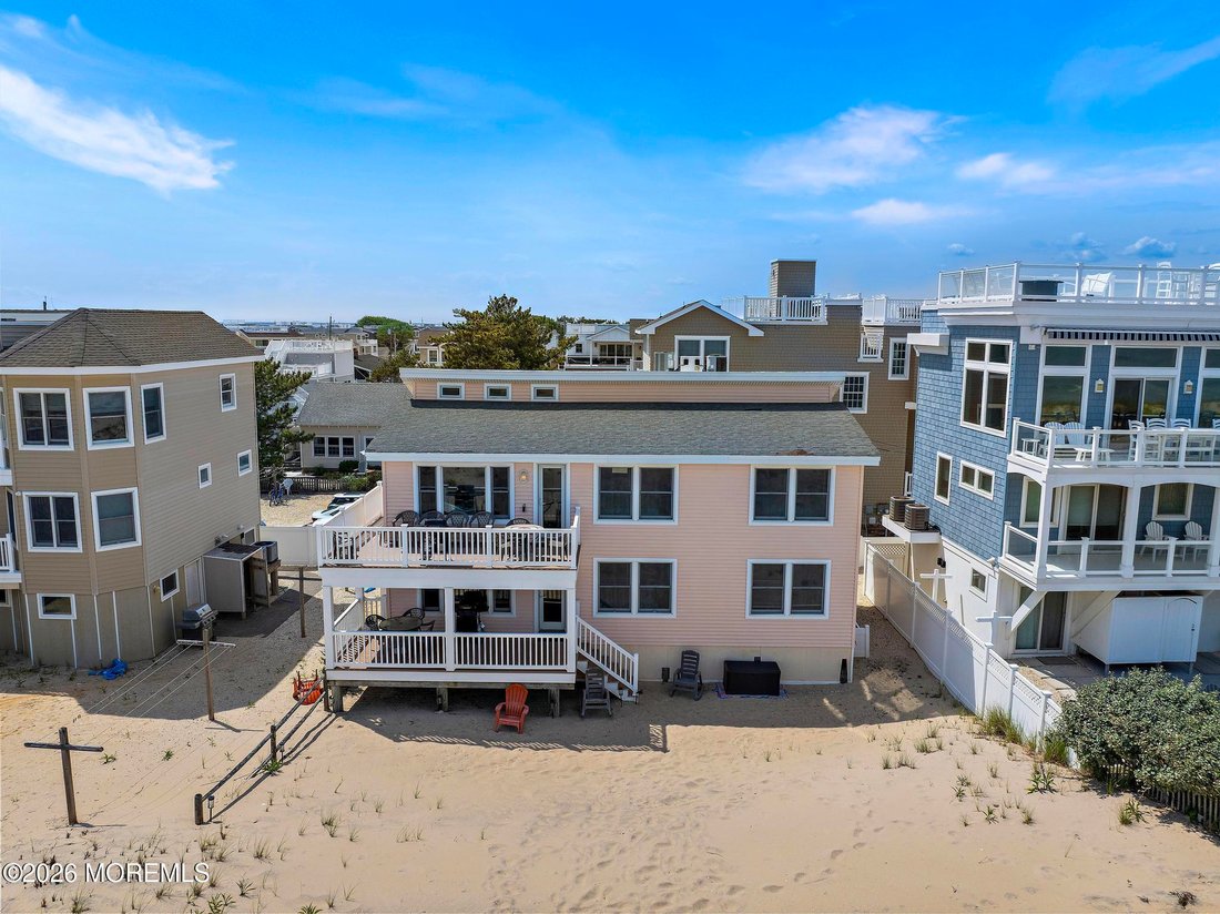 House in Ship Bottom, New Jersey, United States 3 - 18502283